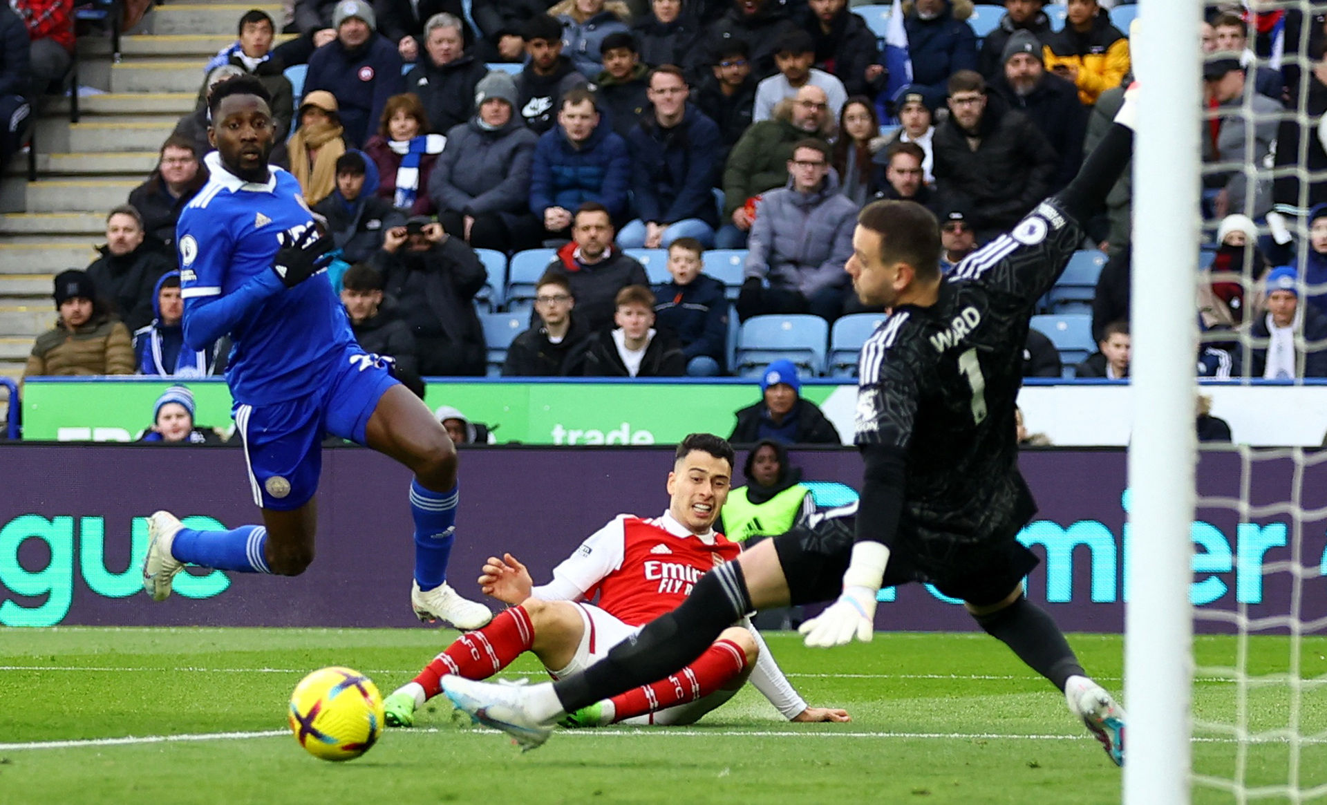 他都通过加 他都通过加